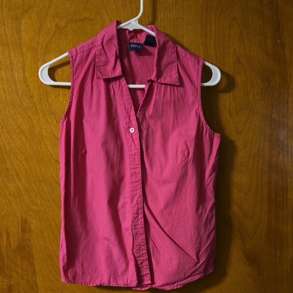 Pink Sleeveless Button-Up Top Size Small: C